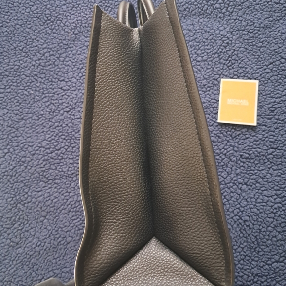 Michael Kors Black "Mirella" Tote - Picture 3 of 7